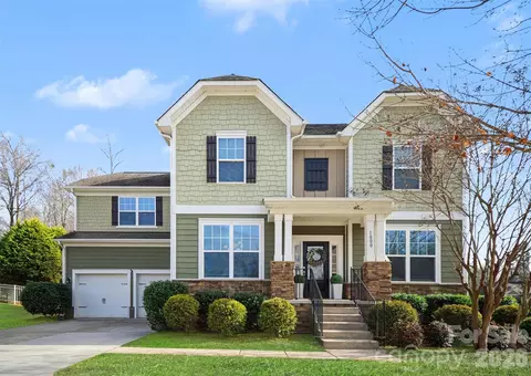 1000 Damson Ln, Waxhaw, NC 28173