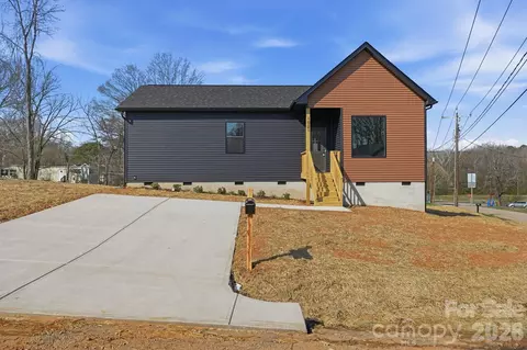 1021 Elm St, Kannapolis, NC 28081