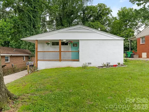 1831 Erie St, Charlotte, NC 28216