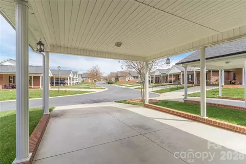 Exterior - 3846 Azalea Trl, Denver, NC 28037 photo 2 of 3