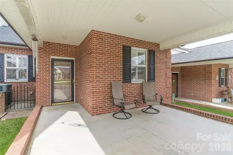 Exterior - 3846 Azalea Trl, Denver, NC 28037 photo 1 of 3