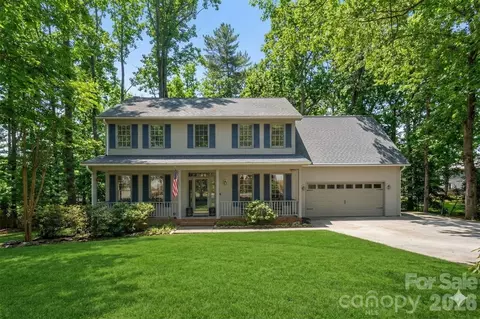 242 Windsor Forest Cir, Fletcher, NC 28732