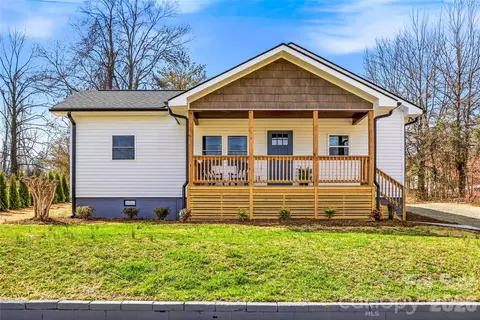 807 N Whitted St, Hendersonville, NC 28791