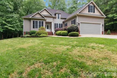 214 Hedgecrest Ln, York, SC 29745