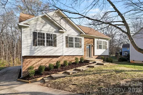 14716 Peridot Ct, Pineville, NC 28134