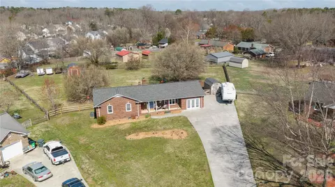 View/Area - 4527 Marshall Ct, Monroe, NC 28110 photo 6 of 10