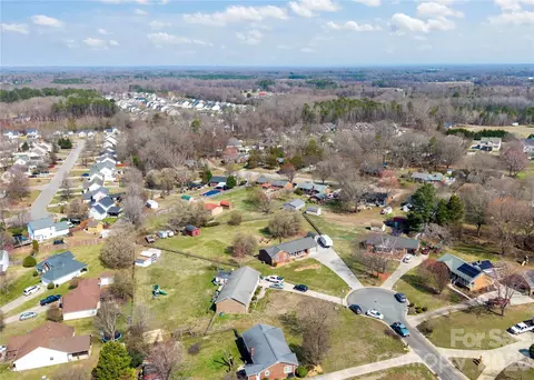 View/Area - 4527 Marshall Ct, Monroe, NC 28110 photo 7 of 10