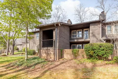 3507 Colony Crossing Dr, Charlotte, NC 28226