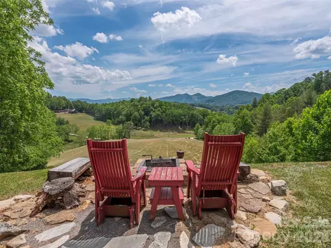Exterior - 461 Ferguson Cove Loop, Clyde, NC 28721 photo 2 of 11