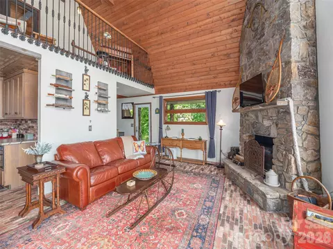Living - 461 Ferguson Cove Loop, Clyde, NC 28721 photo 1 of 2