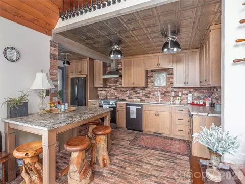 Kitchen - 461 Ferguson Cove Loop, Clyde, NC 28721 photo 1 of 4