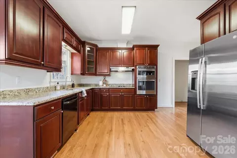 Kitchen - 1920 Baker Ct, Salisbury, NC 28146 photo 2 of 3