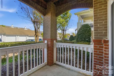 16742 Amberside E Rd E, Cornelius, NC 28031