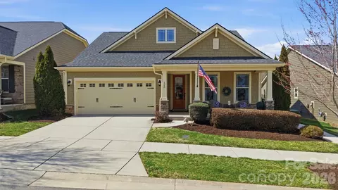 123 Johnson Manor St, Mooresville, NC 28115