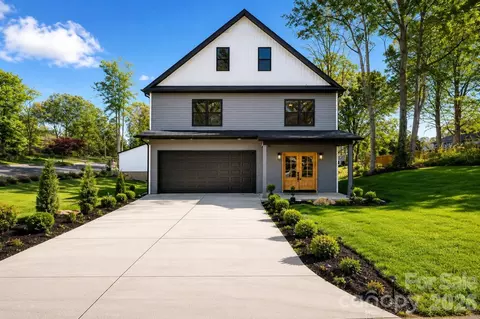 908 30th Avenue Nw Dr NW, Hickory, NC 28601