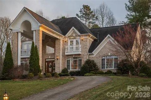 510 SE Stonecroft Se 32 Ct SE #32, Lenoir, NC 28645