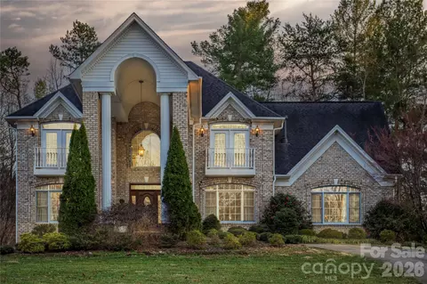 510 SE Stonecroft Se 32 Ct SE #32, Lenoir, NC 28645