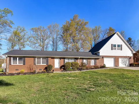 7731 Orrview Dr, Mint Hill, NC 28227