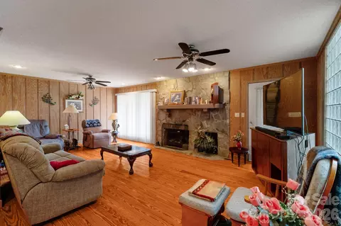 Living - 1643 Old Pardue Rd, Lancaster, SC 29720 photo 2 of 3