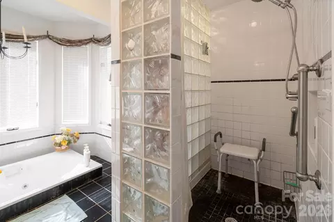Bath - 1643 Old Pardue Rd, Lancaster, SC 29720 photo 7 of 8