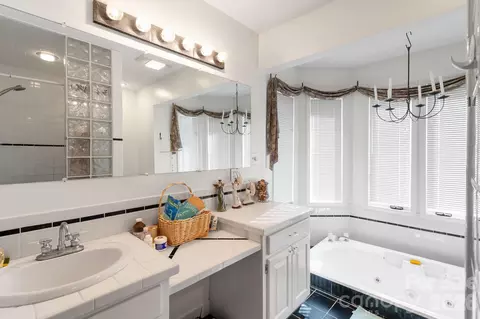 Bath - 1643 Old Pardue Rd, Lancaster, SC 29720 photo 5 of 8