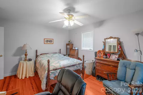 Bedroom - 1643 Old Pardue Rd, Lancaster, SC 29720 photo 2 of 4