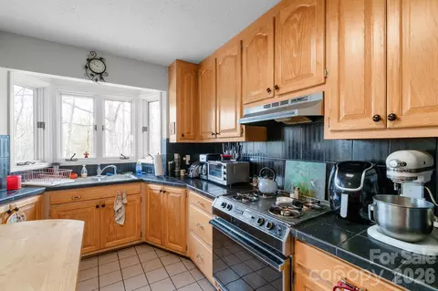 Kitchen - 1643 Old Pardue Rd, Lancaster, SC 29720 photo 5 of 6