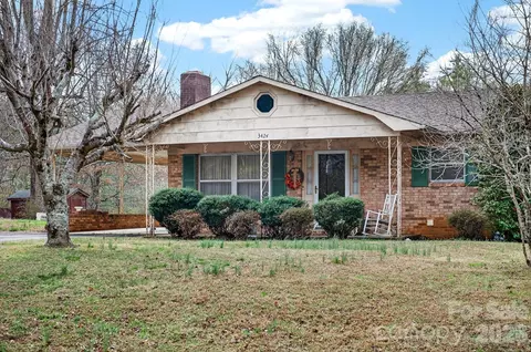 3424 Pinehurst Acres, Lenoir, NC 28645
