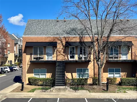 452 S Main B St #B, Davidson, NC 28036
