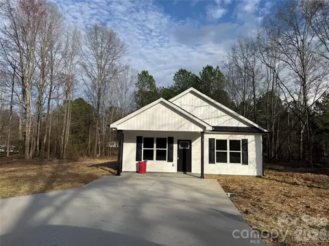 207 Bennett St, Wadesboro, NC 28170