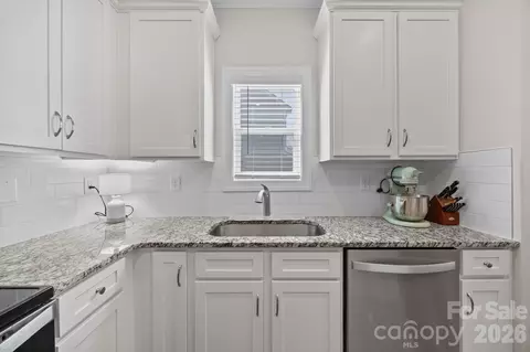 Kitchen - 181 Brixham Loop, Troutman, NC 28166 photo 2 of 2