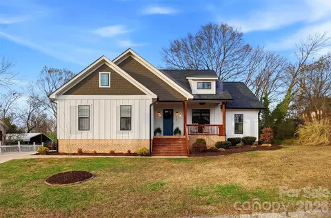 320 Elm St, Belmont, NC 28012