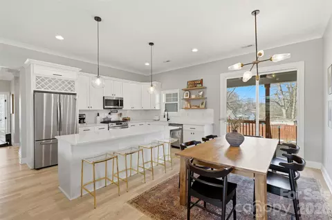 320 Elm St, Belmont, NC 28012