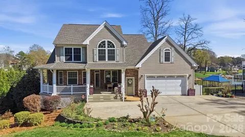 186 Hazelton Loop, Mooresville, NC 28117