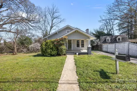 127 S Patterson St, Statesville, NC 28677