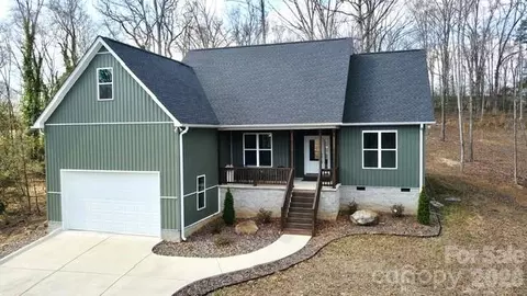 472 Oak Rd, Norwood, NC 28128