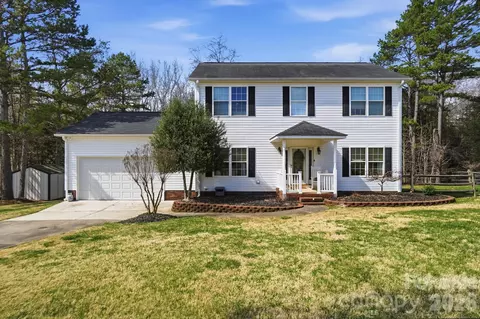 9665 Autumn Cir, Davidson, NC 28036
