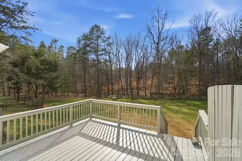 Exterior - 9665 Autumn Cir, Davidson, NC 28036 photo 4 of 4