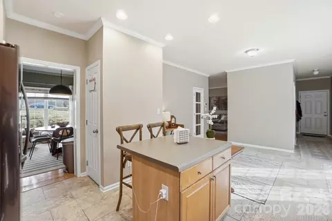 Entry Way - 9665 Autumn Cir, Davidson, NC 28036 photo 3 of 5