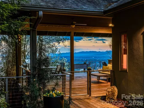 102 Horizon Hill Rd, Asheville, NC 28804