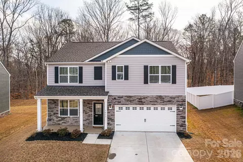 3843 Rosewood Dr, Mount Holly, NC 28120