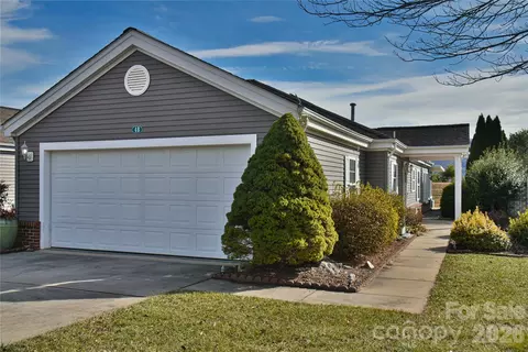 4 Heather B Way #B, Candler, NC 28715