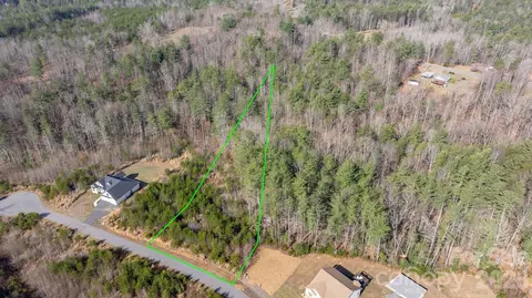 2084 Starlight Ln, Morganton, NC 28655