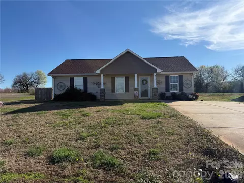1033 Clineview Dr, Cherryville, NC 28021