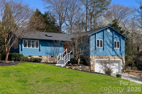 1432 Jules Ct, Charlotte, NC 28226
