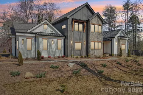 272 Glazener Rd, Brevard, NC 28712