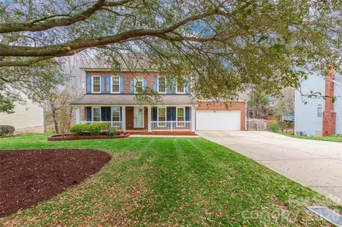 210 Pond View Ln, Fort Mill, SC 29715