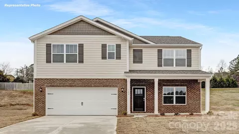 127 Rustling Waters Dr, Mooresville, NC 28117