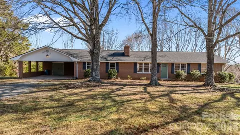 1250 Badgett Rd, King, NC 27021