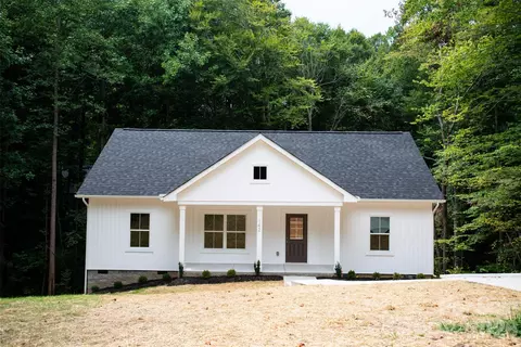 19 Sarah Dr, Denver, NC 28037